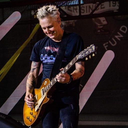 Mike McCready scores “The Gift: The Journey of Johnny Cash”