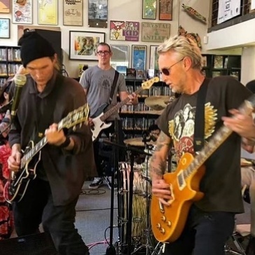 Mike McCready | 13/04/2019, Fingerprints Music, Long Beach, CA (Record Store Day)