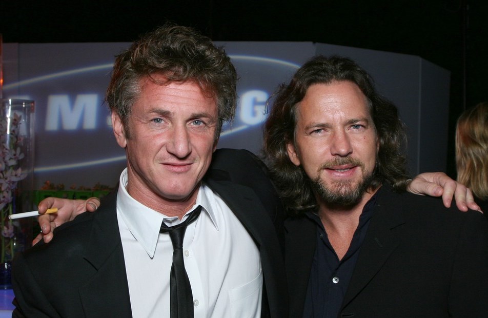 Eddie Vedder & Sean Penn discuss Into The Wild