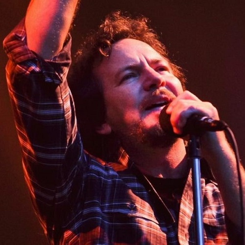 Un messaggio dei Pearl Jam nella nuova capsula del tempo dello Space Needle