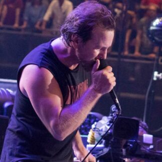 Eddie Vedder: “Il tour di Gigaton potrebbe partire dall’Australia”