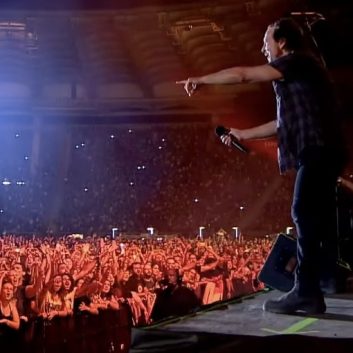 Pearl Jam video vaults are now available on Nugs