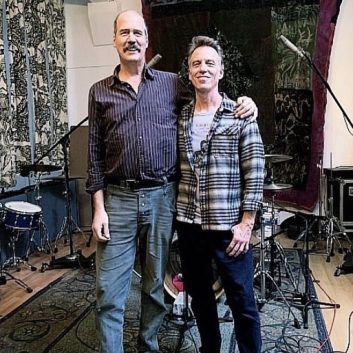 Matt Cameron e Krist Novoselic in studio insieme a Seattle