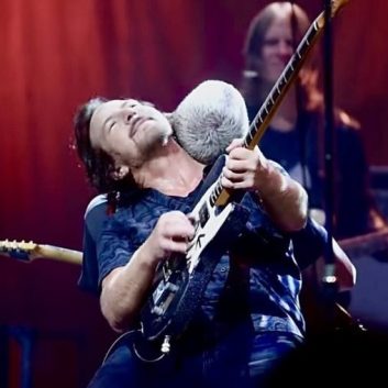 Pearl Jam have already started working on their new album with producer Andrew Watt