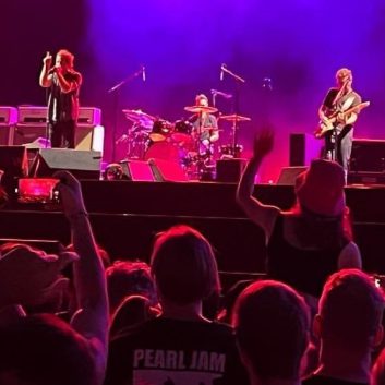 Pearl Jam thanked Måneskin & IDLES at Pinkpop Fest