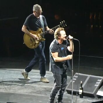 Pearl Jam | 16/09/2022 Bridgestone Arena, Nashville, TN