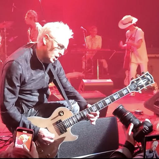 Mike McCready | 20/11/2022  The Moore Theatre, Seattle, WA (David Bowie Tribute)